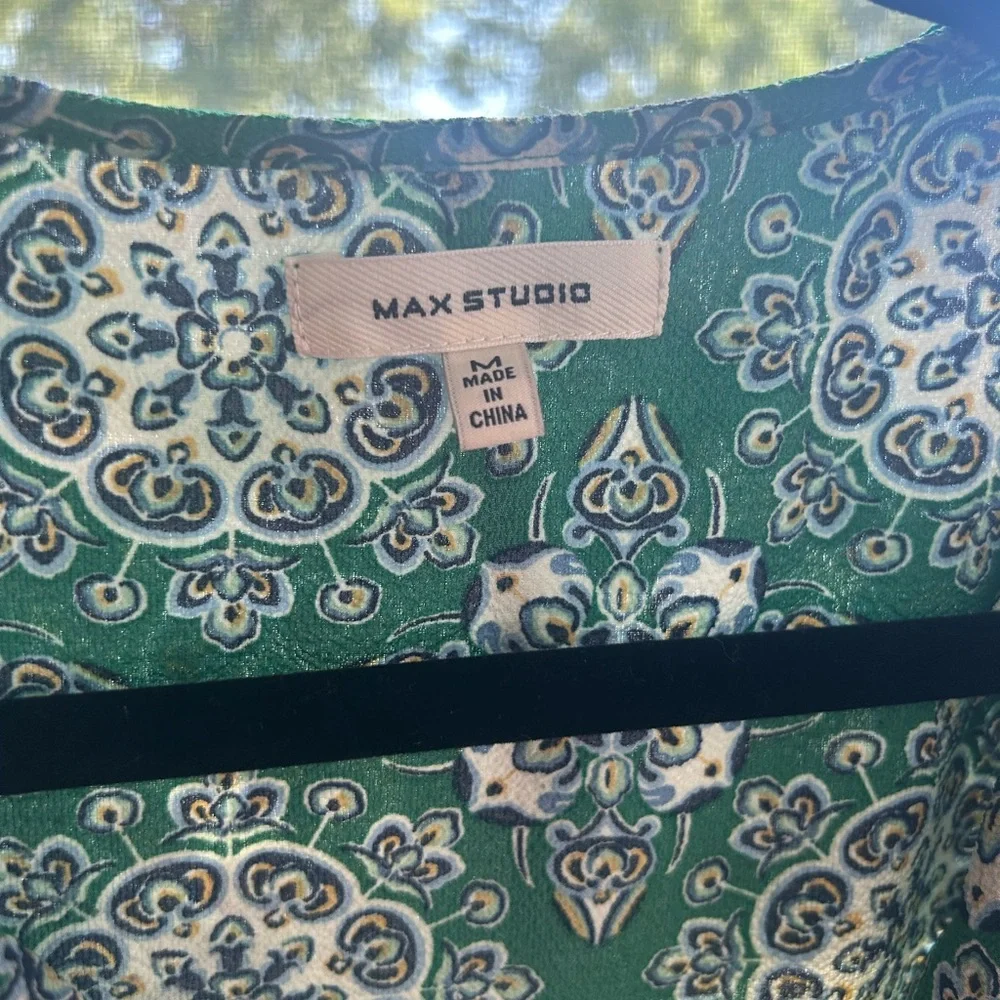 Max studio green wrap dress- M, medium - Picture 2 of 5